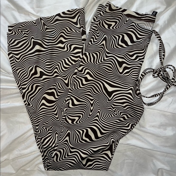 Flared pants - Picture 1 of 2